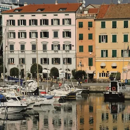 La Bella In Darsena 萨沃纳
