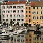 Affitti Brevi Liguria - La Bella In Darsena サヴォーナ