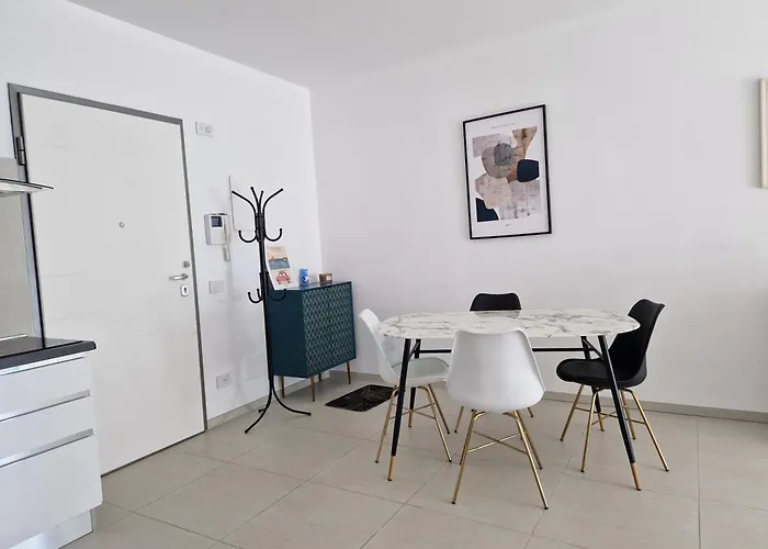 Apartment La Bella In Darsena By Affitti Brevi Liguria Savona